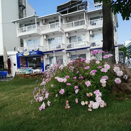 住宿加早餐酒店 Uysal