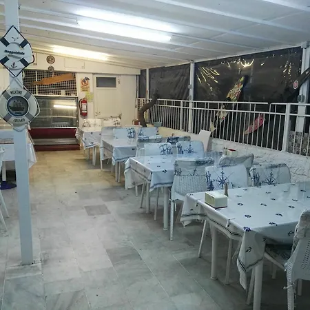 Uysal 住宿加早餐酒店
