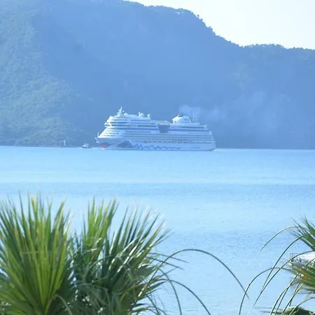 Couette-café Uysal 3*