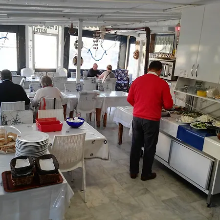 Uysal Couette-café 3*