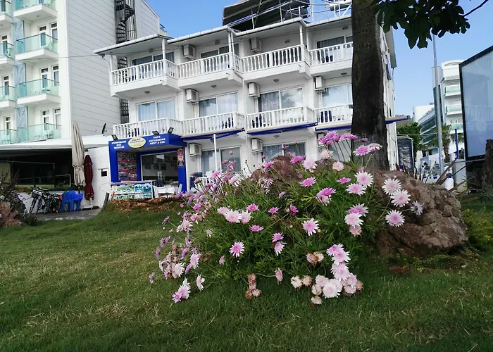 Uysal Bed & Breakfast 3*