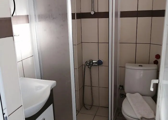Uysal Bed & Breakfast 3*