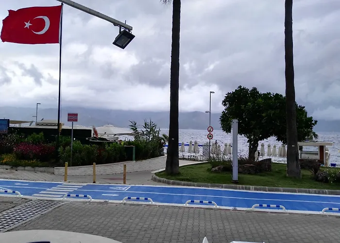 Bed & Breakfast Uysal 3*