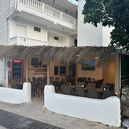Uysal B&B 말마리스