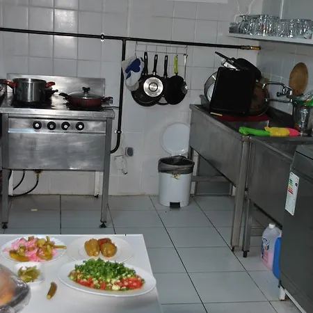 Uysal Bed & Breakfast 3*