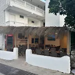Uysal B&B 말마리스