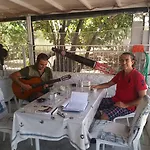 Uysal 말마리스
