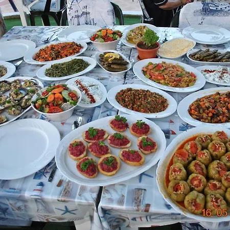 Bed & Breakfast Uysal 3*